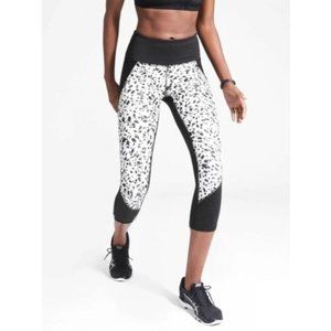 Athleta Laser Cut Cropped Stealth TruCool Leggings Women's S